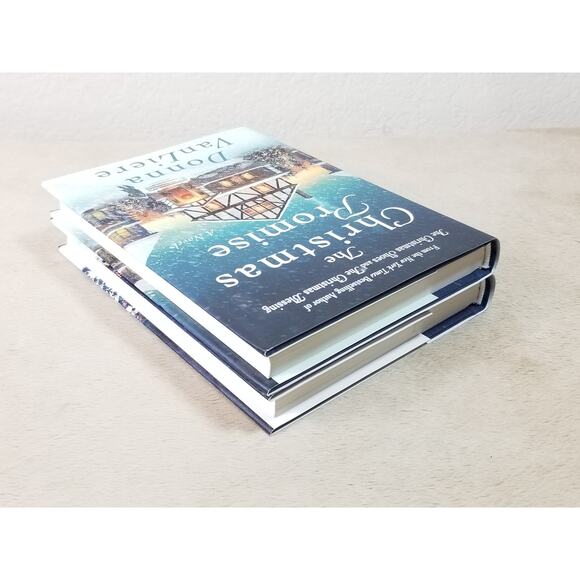 Donna VanLiere Book The Christmas Hope & The Christmas Promise - A novel 2007 x2 - Picture 7 of 11